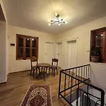Kwatera prywatna Kurmaku - Historic Inside Castle Elbasan