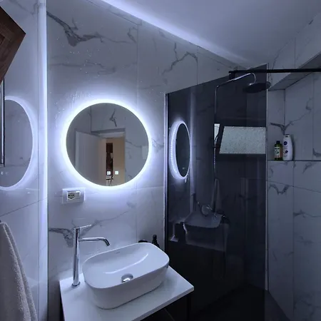 Δωμάτια σε οικογενειακή κατοικία Kurmaku - Historic Inside Castle *